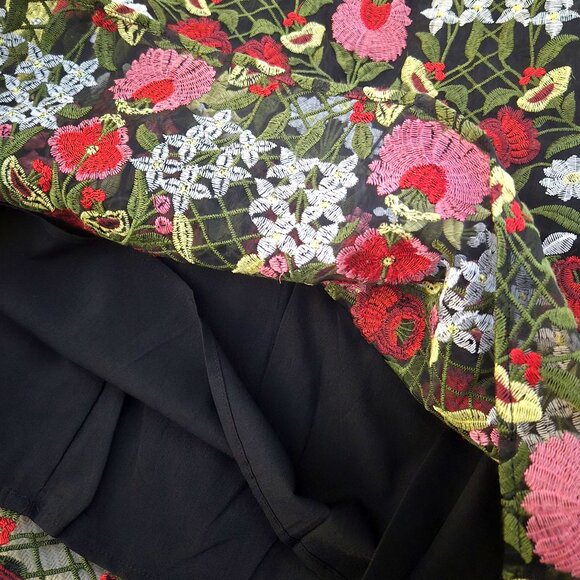 Lucy Paris Embroidered Mini Skirt – size XS - Picture 5 of 7